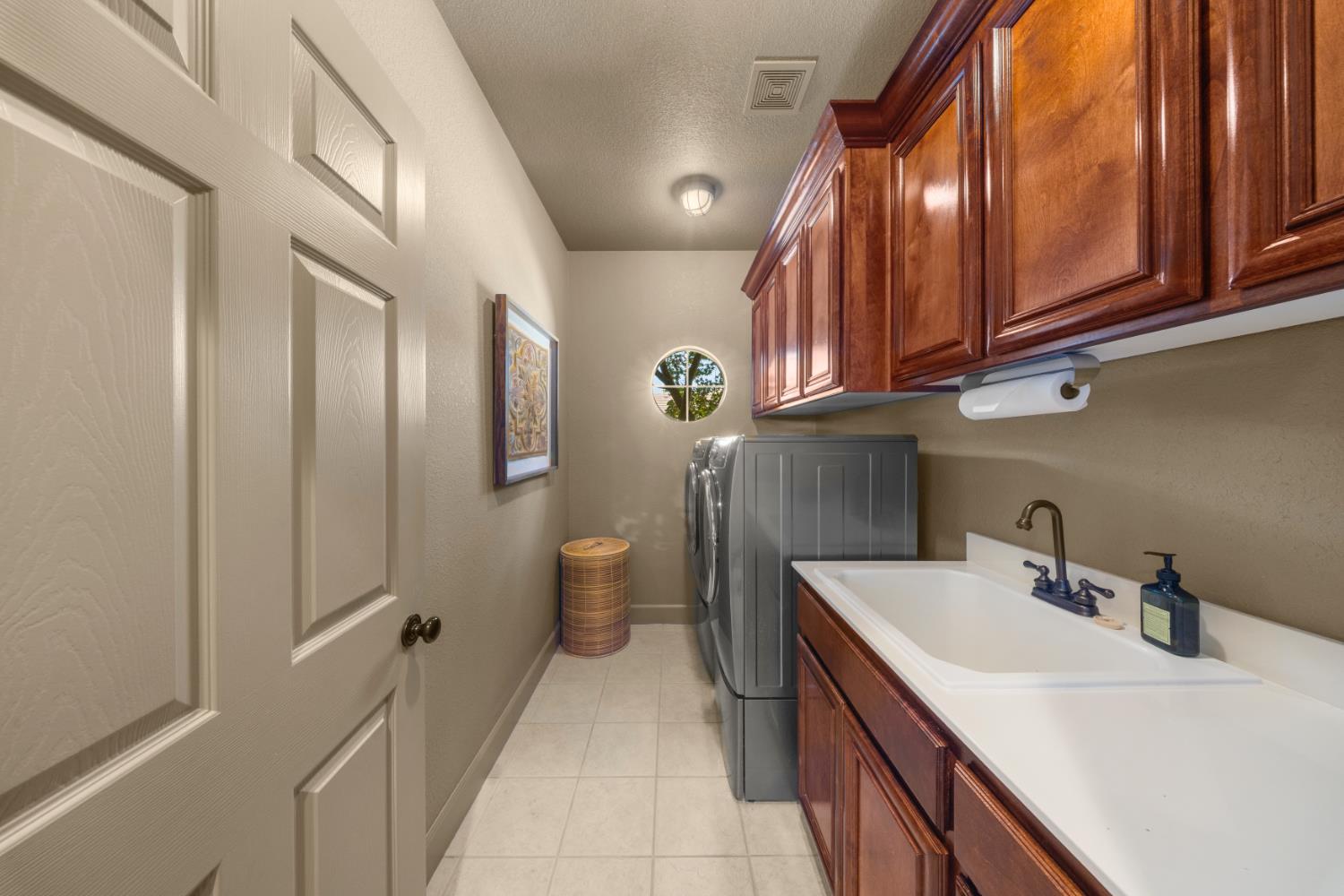 3204 HUMBERTON Pl, Modesto, CA 95355