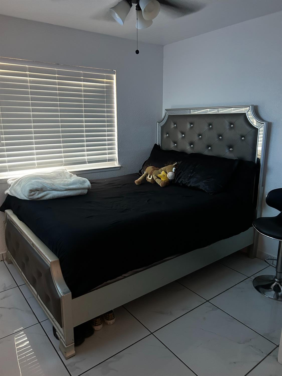629 E Fort Henry, Modesto, CA 95354