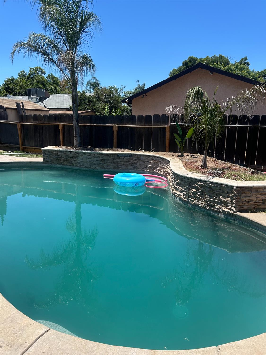 629 E Fort Henry, Modesto, CA 95354