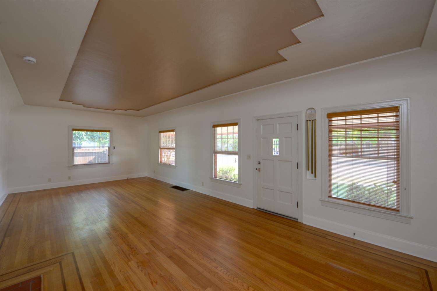 1014 S St, Newman, CA 95360