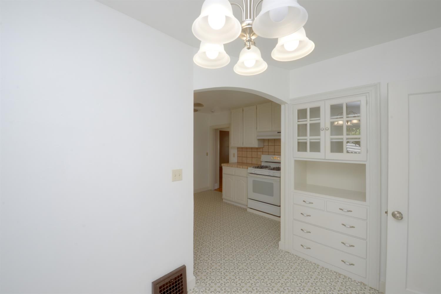 1014 S St, Newman, CA 95360