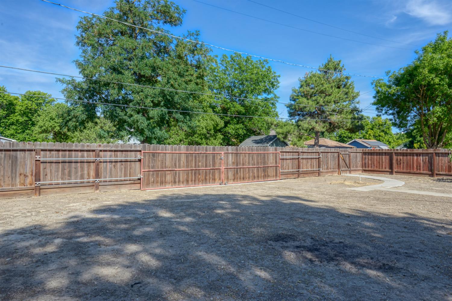 1014 S St, Newman, CA 95360