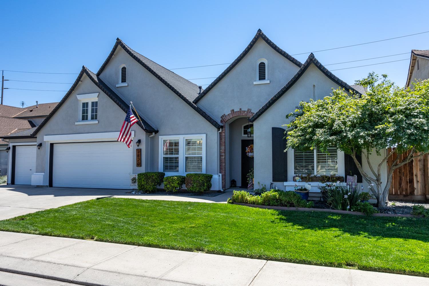 3820 Chedworth Ln, Modesto, CA 95355