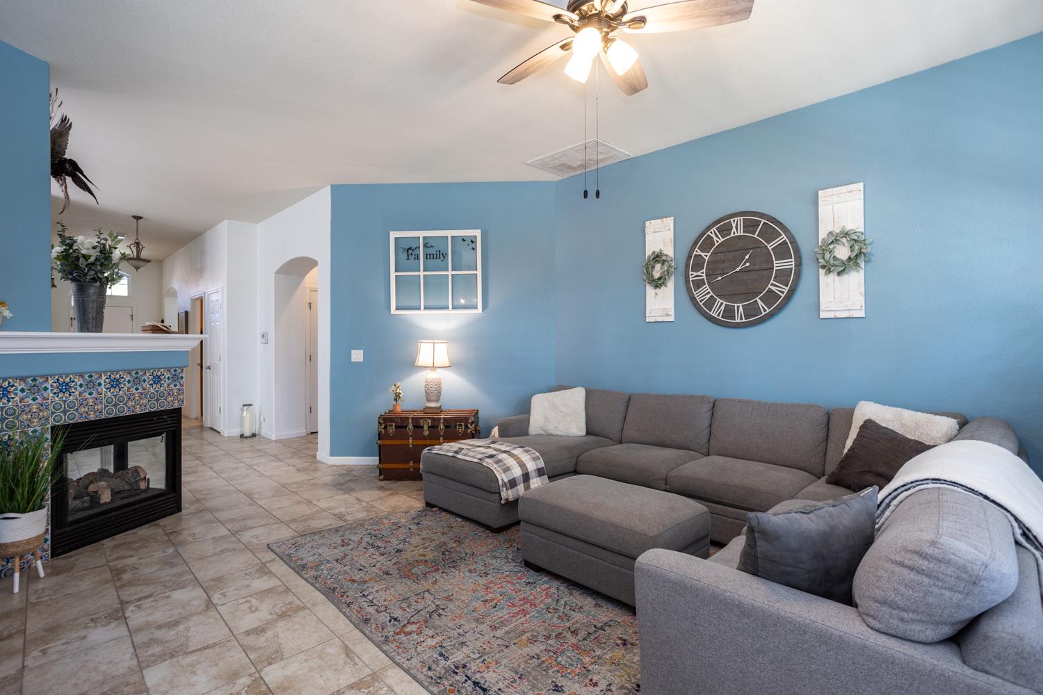 3820 Chedworth Ln, Modesto, CA 95355