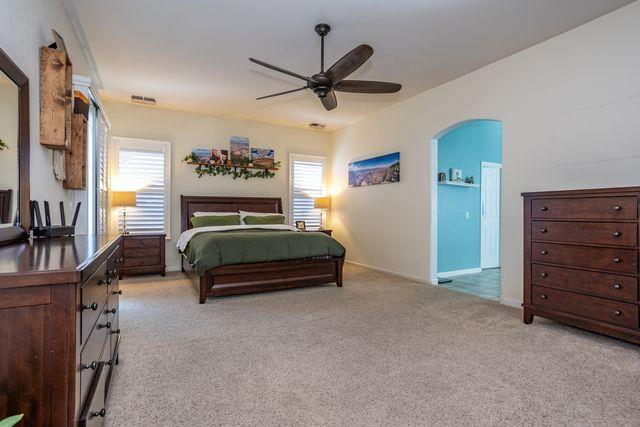 3820 Chedworth Ln, Modesto, CA 95355
