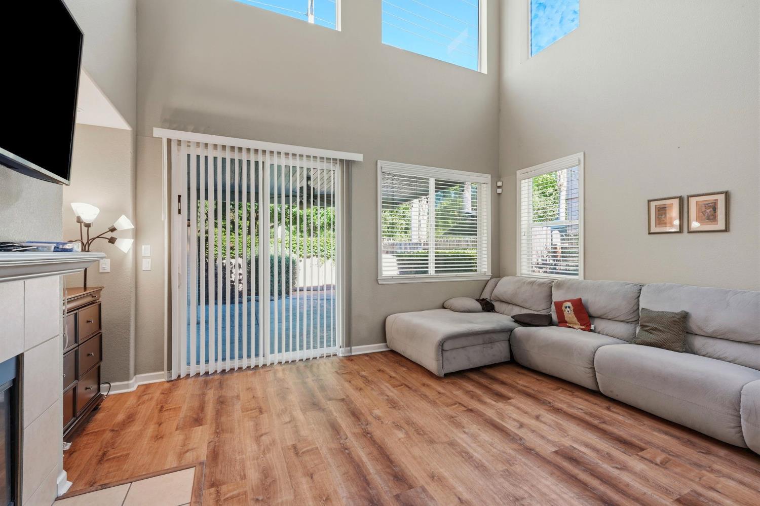 3112 Dovehouse Ln, Modesto, CA 95355
