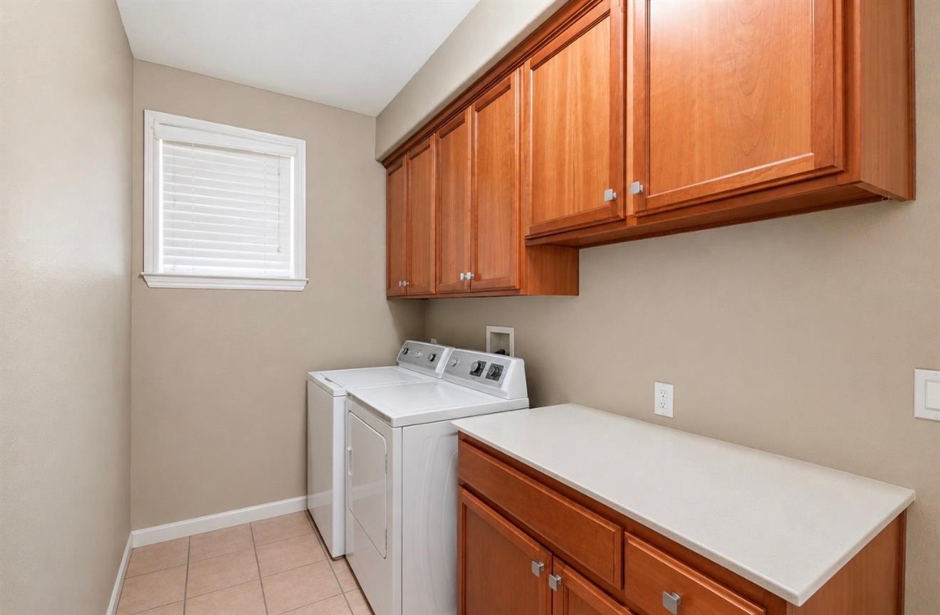 3112 Dovehouse Ln, Modesto, CA 95355