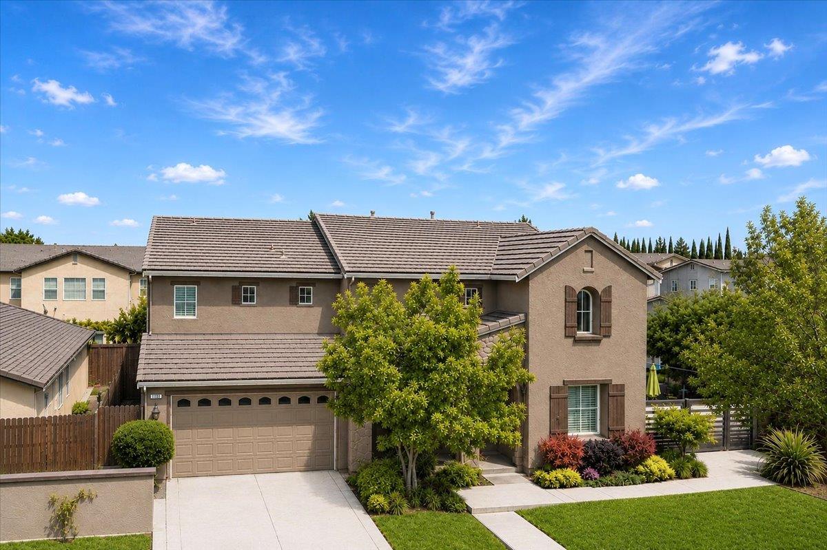 2700 Espana Ln, Modesto, CA 95355