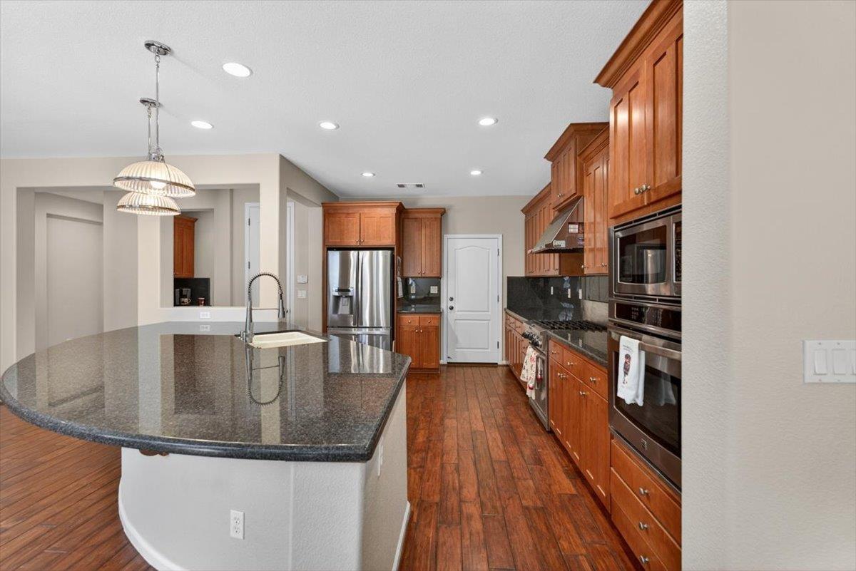 2700 Espana Ln, Modesto, CA 95355