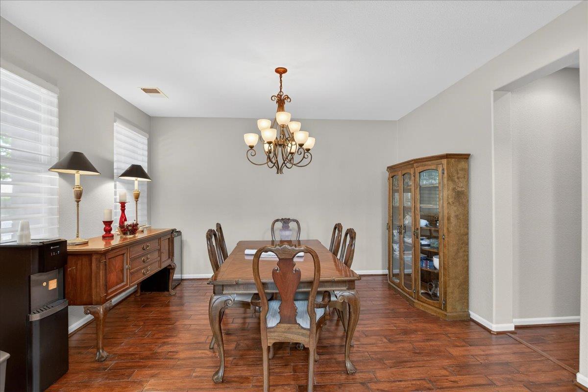 2700 Espana Ln, Modesto, CA 95355