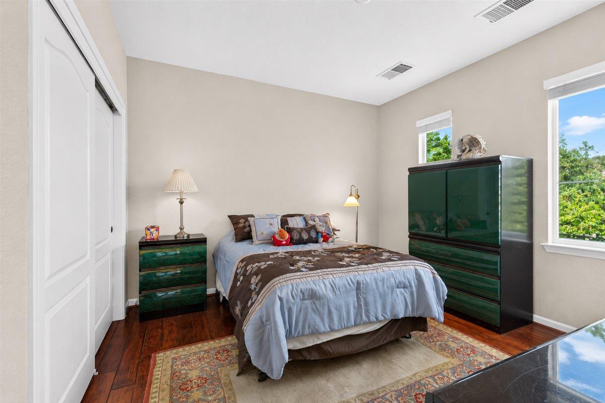 2700 Espana Ln, Modesto, CA 95355