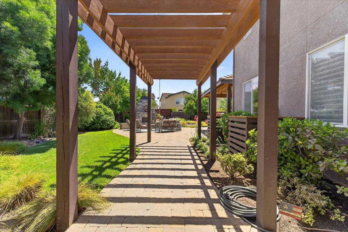 2700 Espana Ln, Modesto, CA 95355