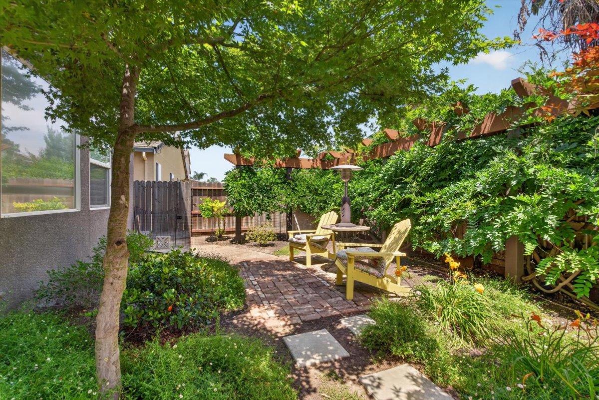 2700 Espana Ln, Modesto, CA 95355
