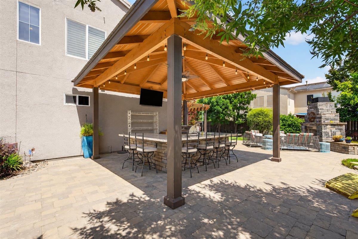 2700 Espana Ln, Modesto, CA 95355