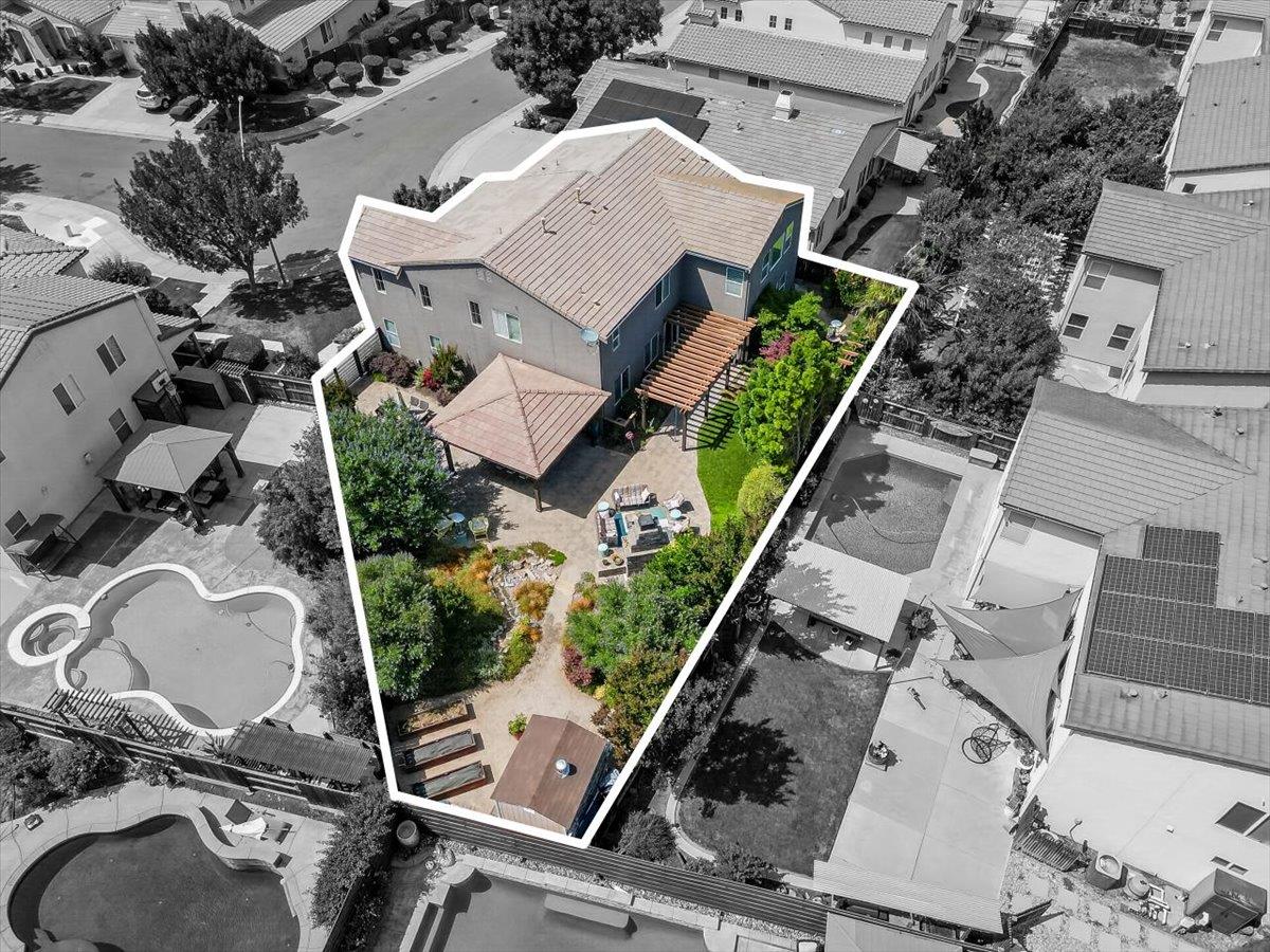2700 Espana Ln, Modesto, CA 95355