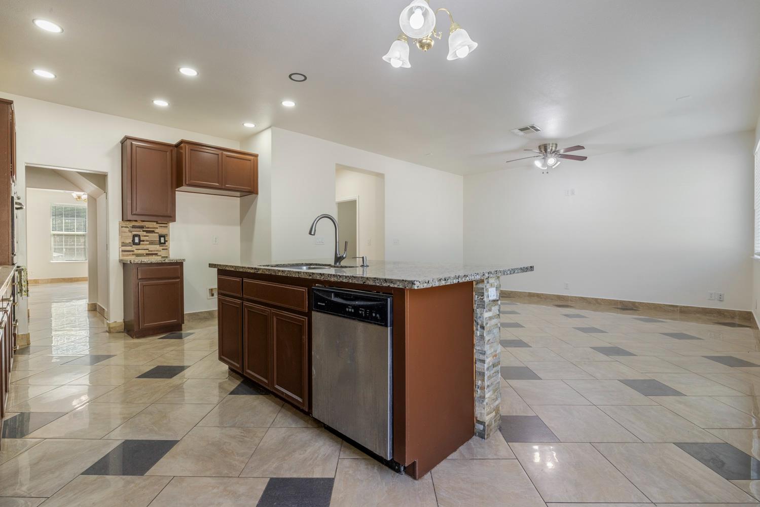 3105 Ripple Ct, Modesto, CA 95355