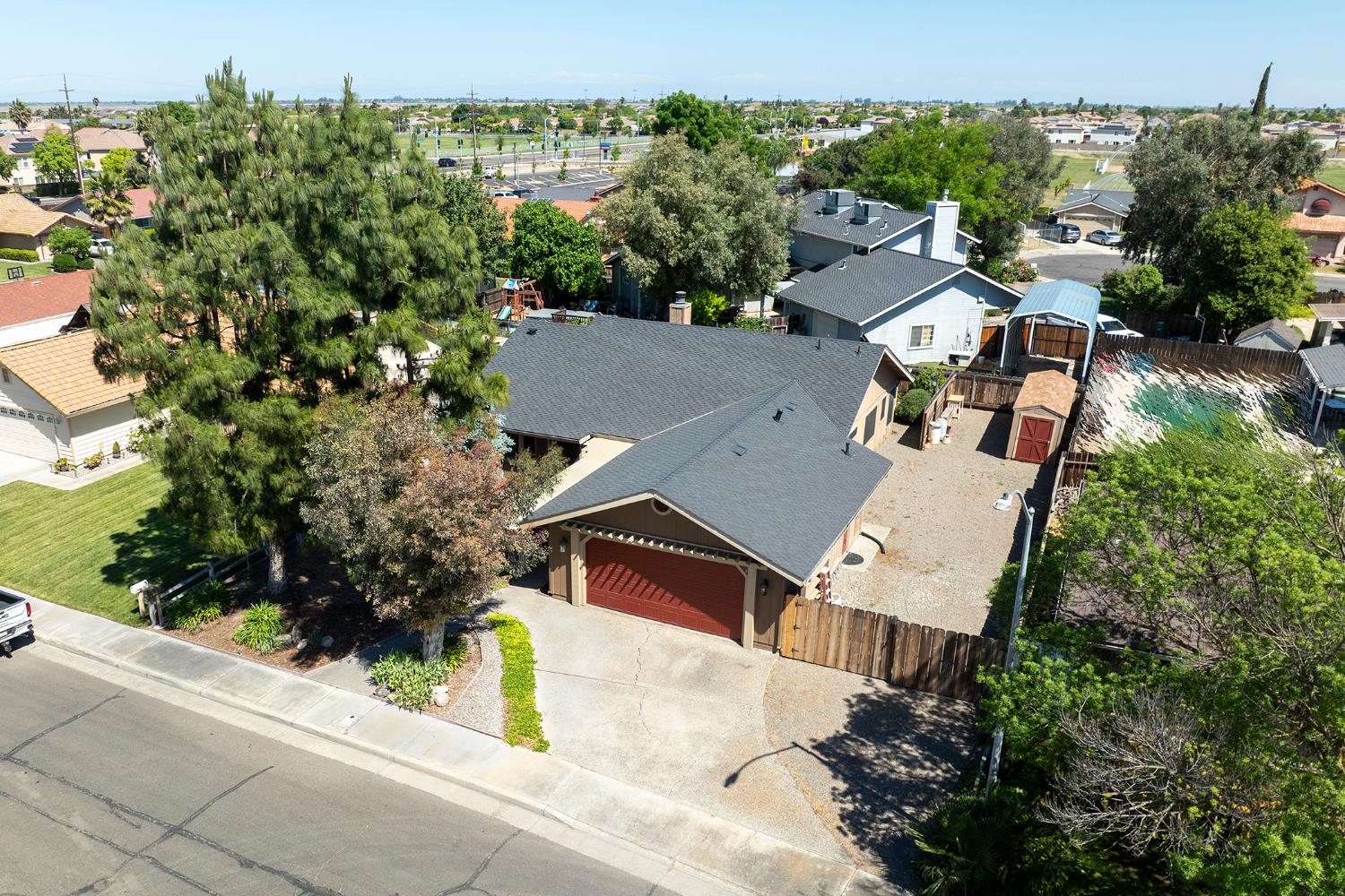 376 Foxmeadow Way, Los Banos, CA 93635