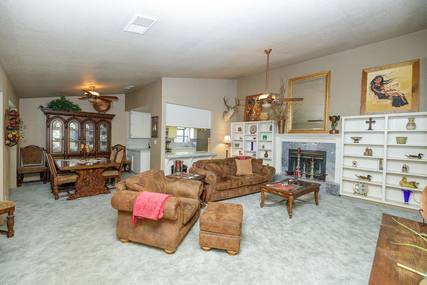 376 Foxmeadow Way, Los Banos, CA 93635