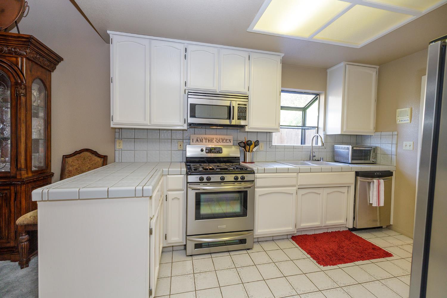 376 Foxmeadow Way, Los Banos, CA 93635