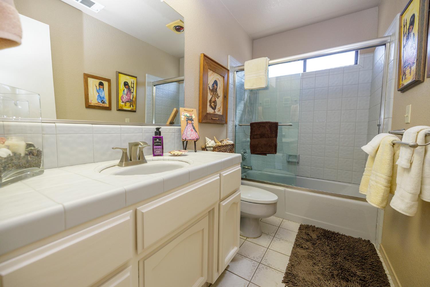 376 Foxmeadow Way, Los Banos, CA 93635