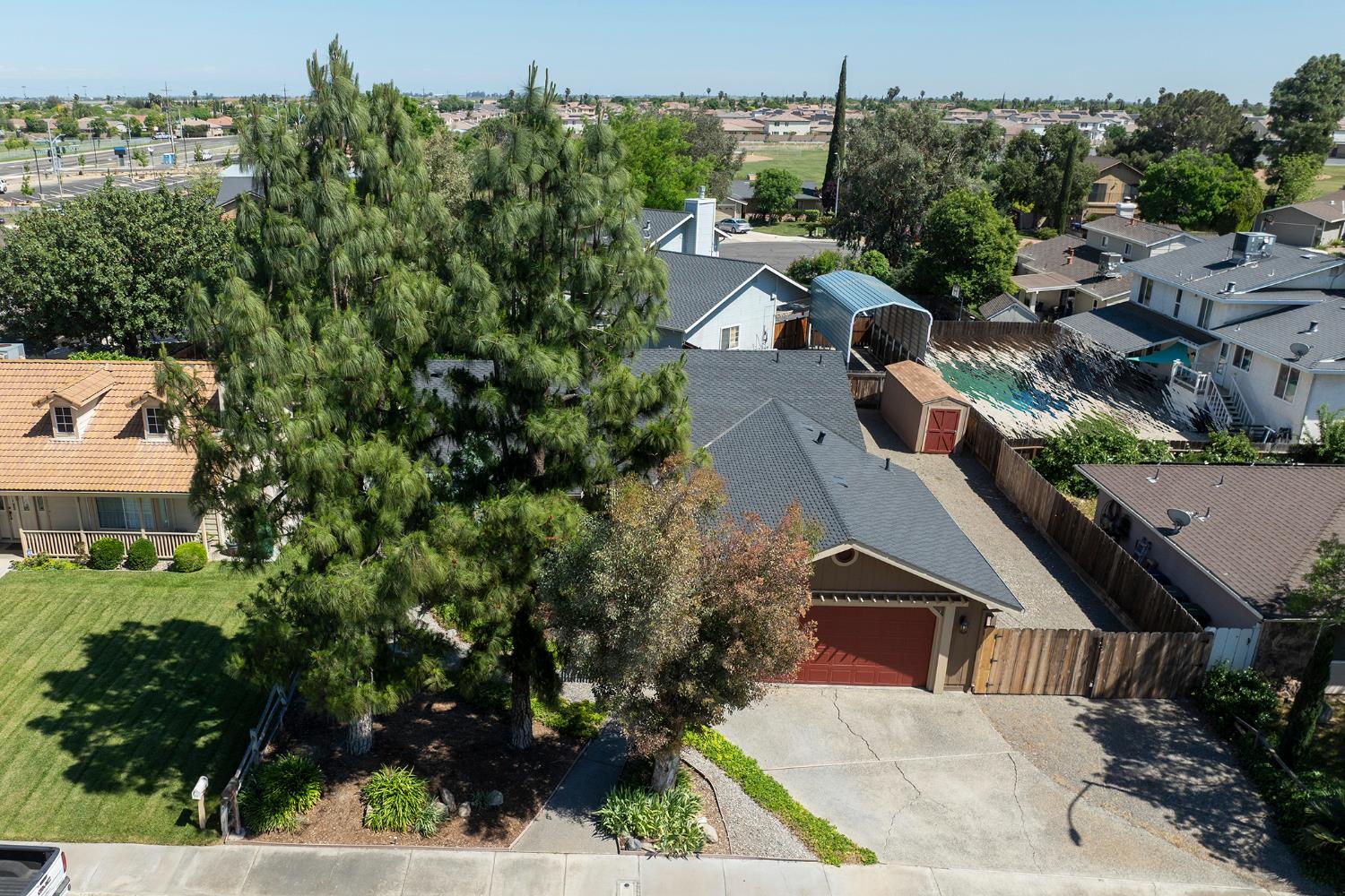 376 Foxmeadow Way, Los Banos, CA 93635