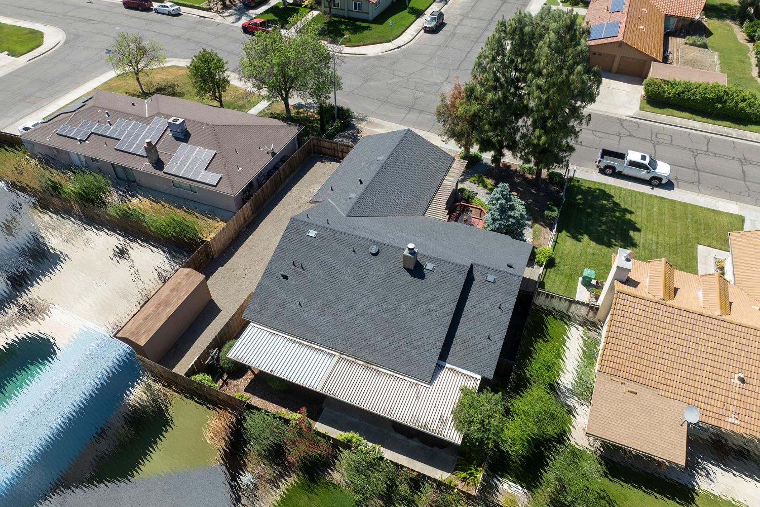 376 Foxmeadow Way, Los Banos, CA 93635