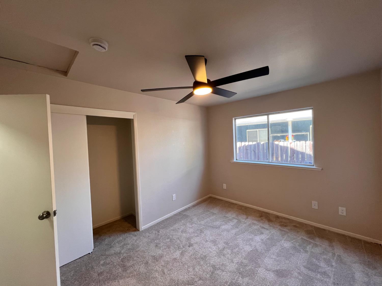 154 brook hallow dr, Patterson, CA 95363