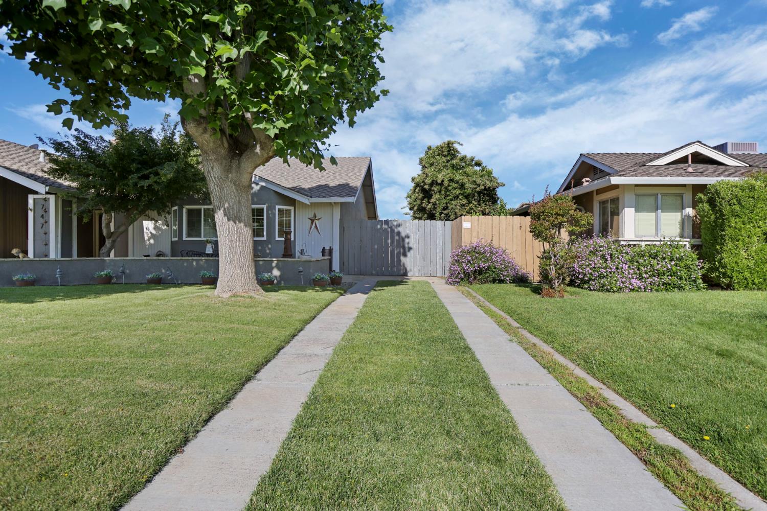 747 Foxfire Dr, Manteca, CA 95337