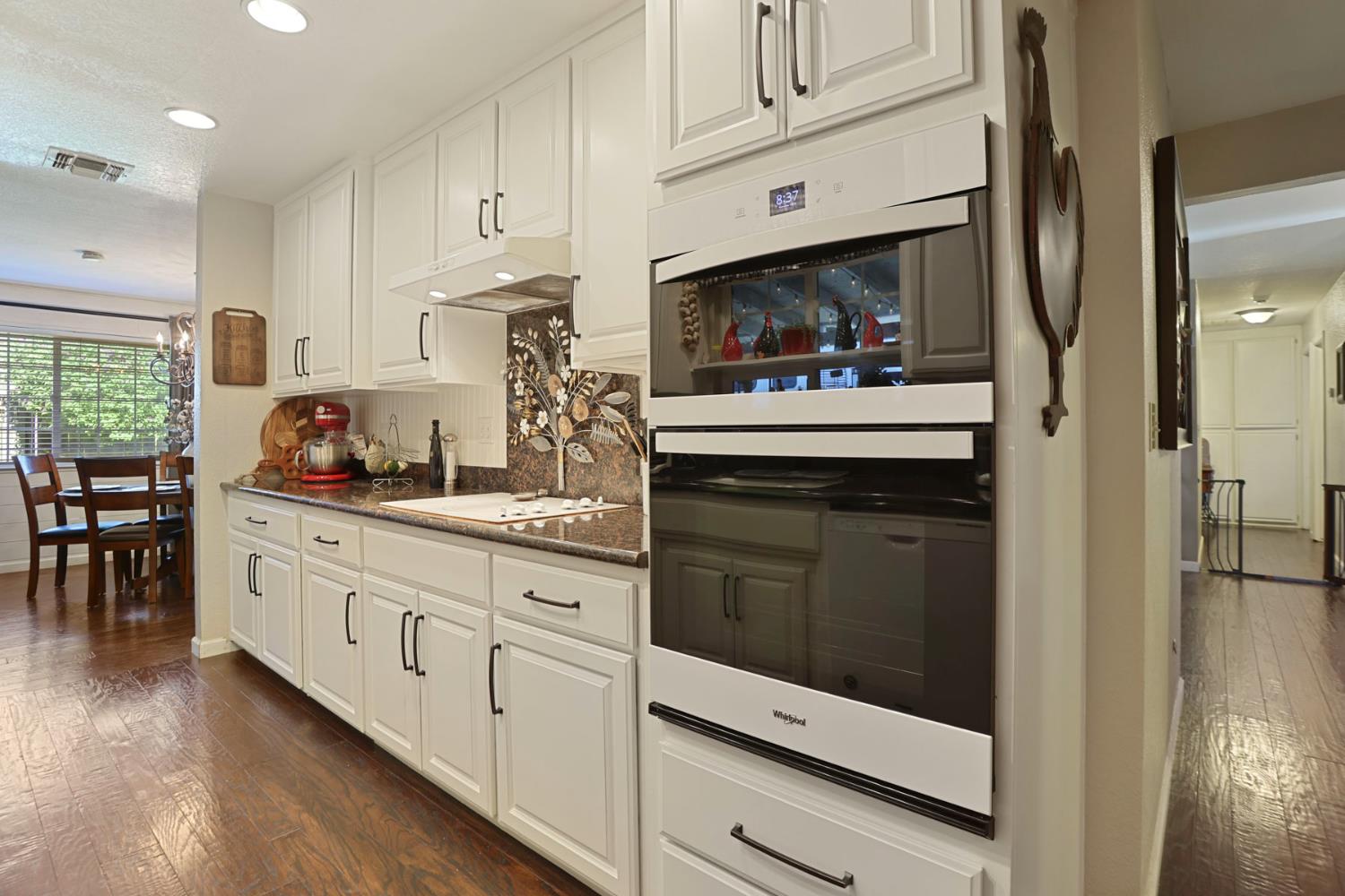 747 Foxfire Dr, Manteca, CA 95337