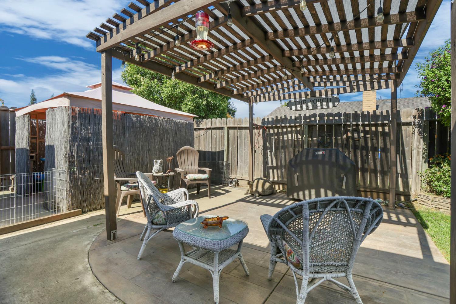 747 Foxfire Dr, Manteca, CA 95337