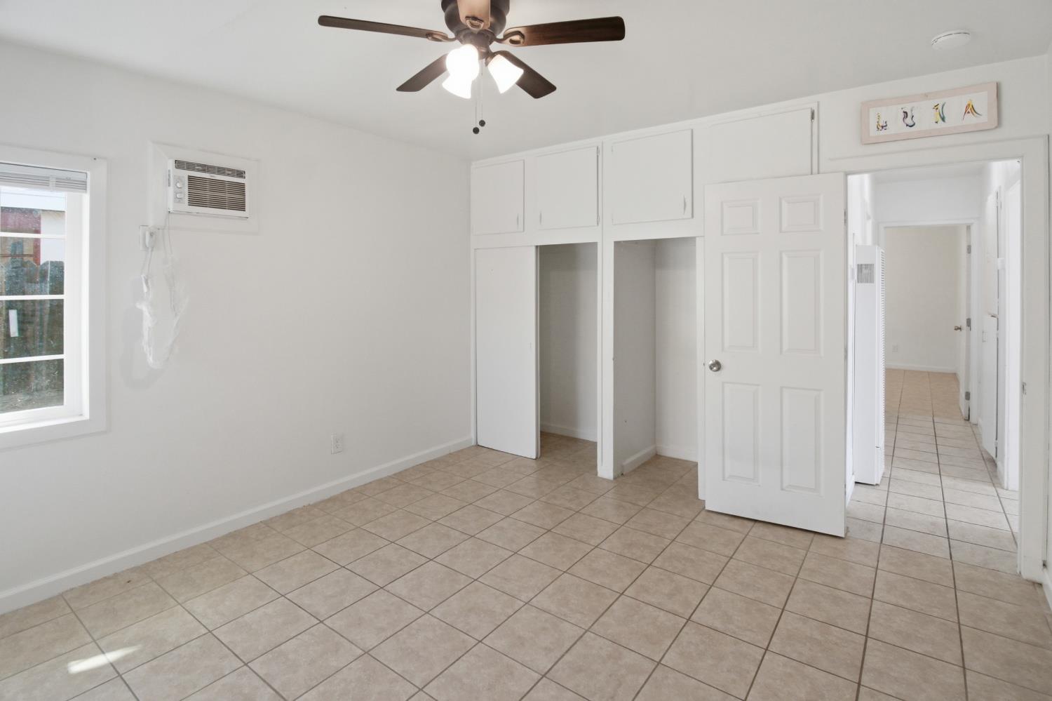 889 E 23rd St, Merced, CA 95340