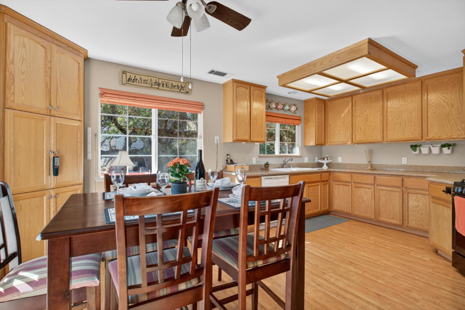 4856 Kiva Dr, Copperopolis, CA 95228