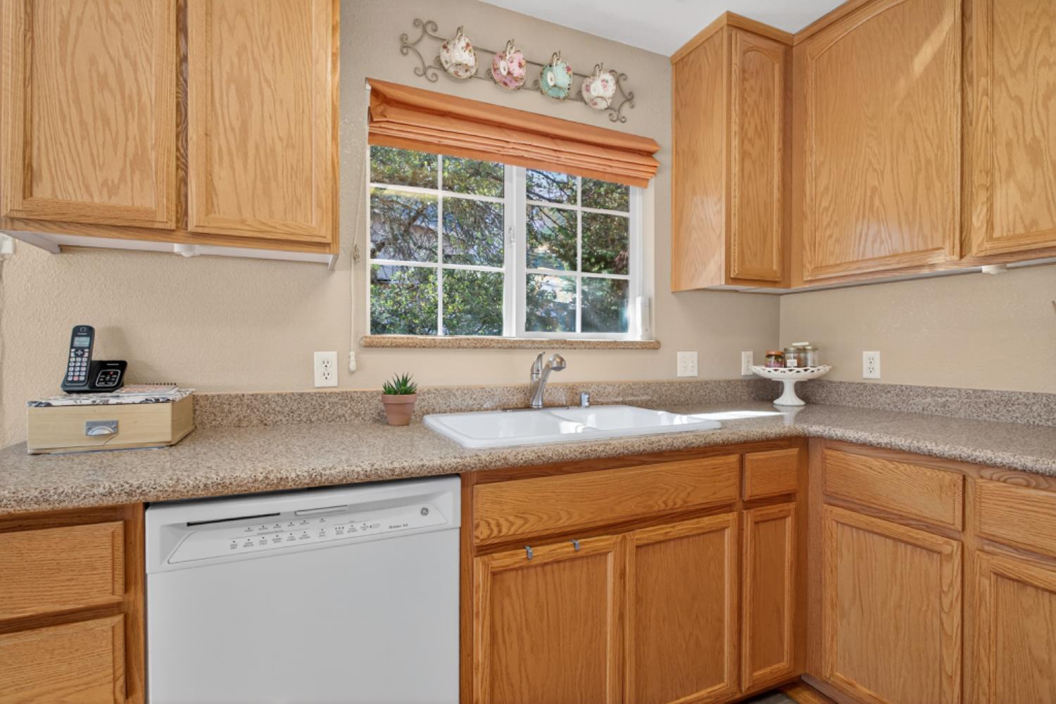 4856 Kiva Dr, Copperopolis, CA 95228