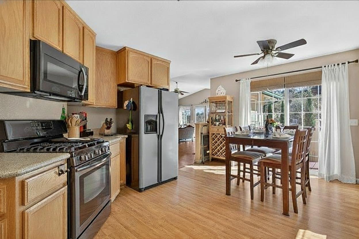 4856 Kiva Dr, Copperopolis, CA 95228
