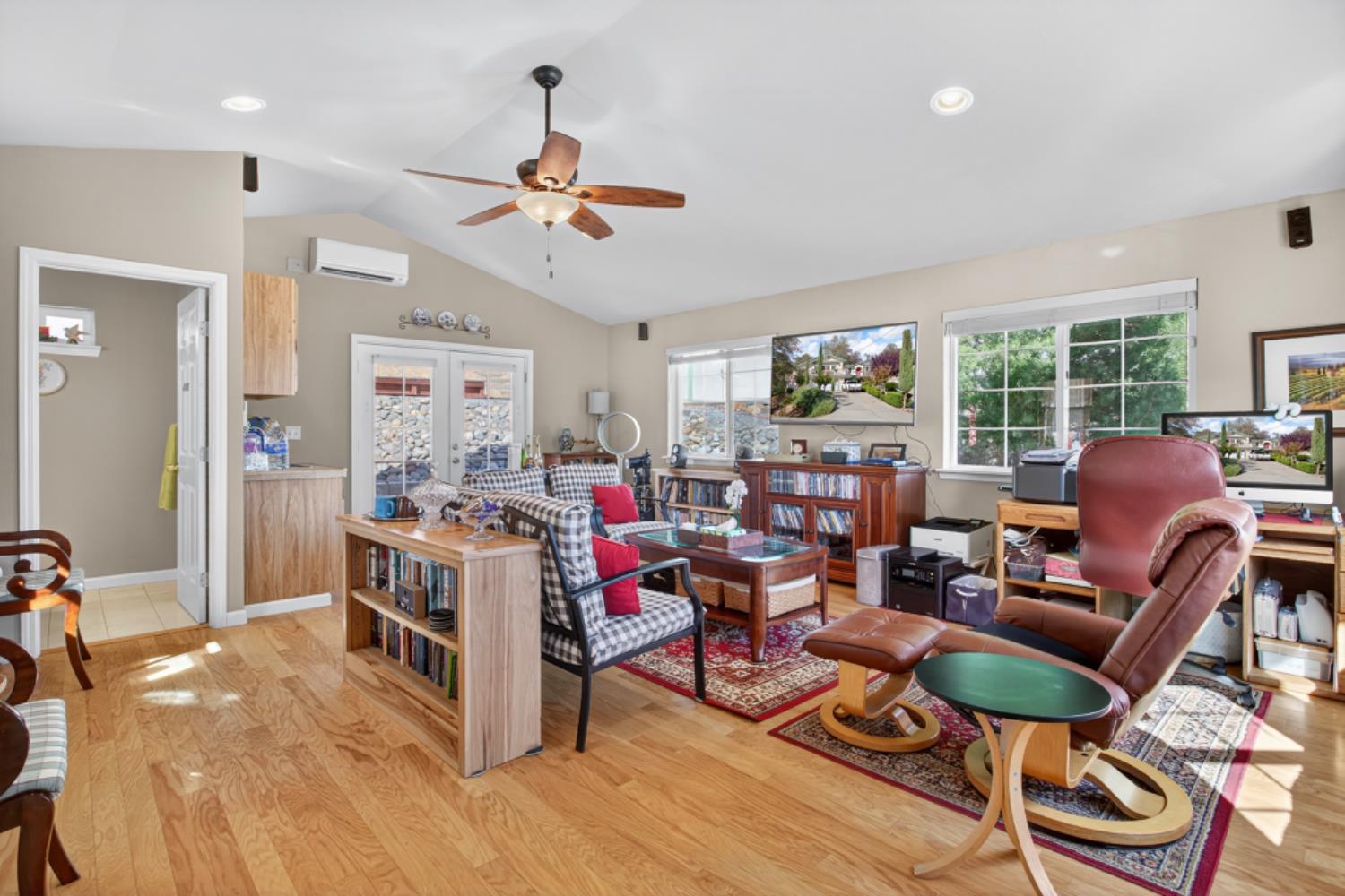 4856 Kiva Dr, Copperopolis, CA 95228
