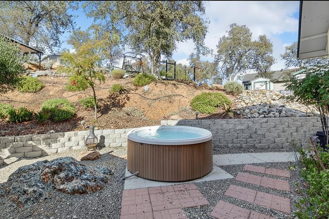 4856 Kiva Dr, Copperopolis, CA 95228