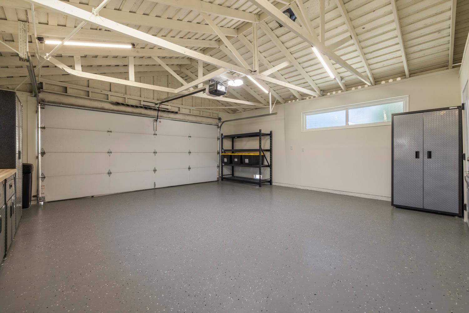 2413 Edgebrook Dr, Modesto, CA 95354