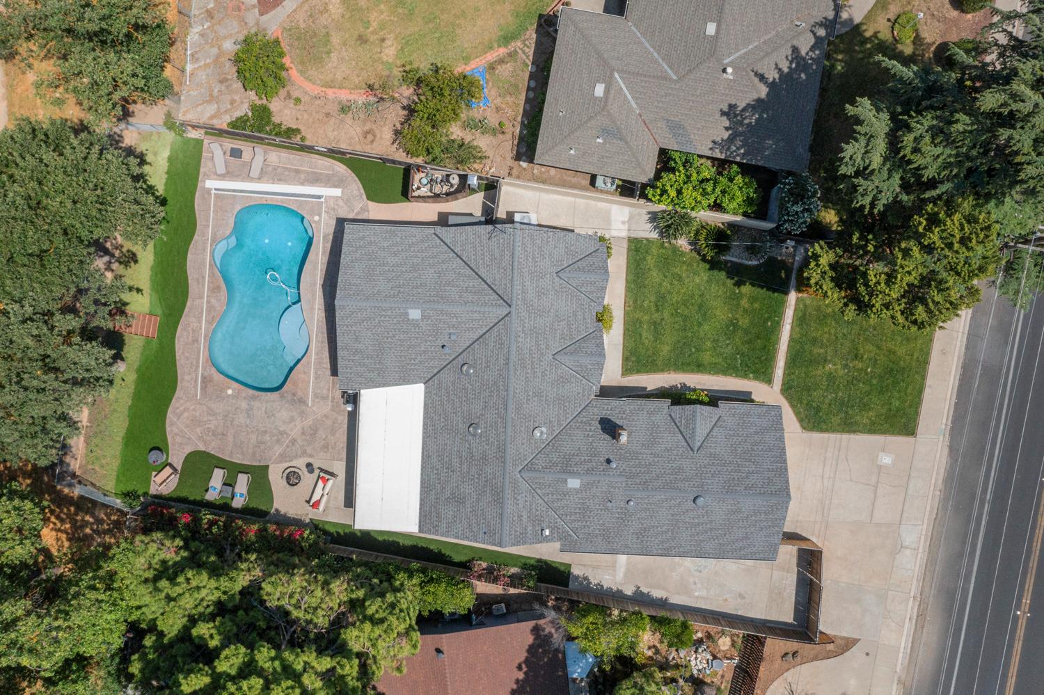 2413 Edgebrook Dr, Modesto, CA 95354