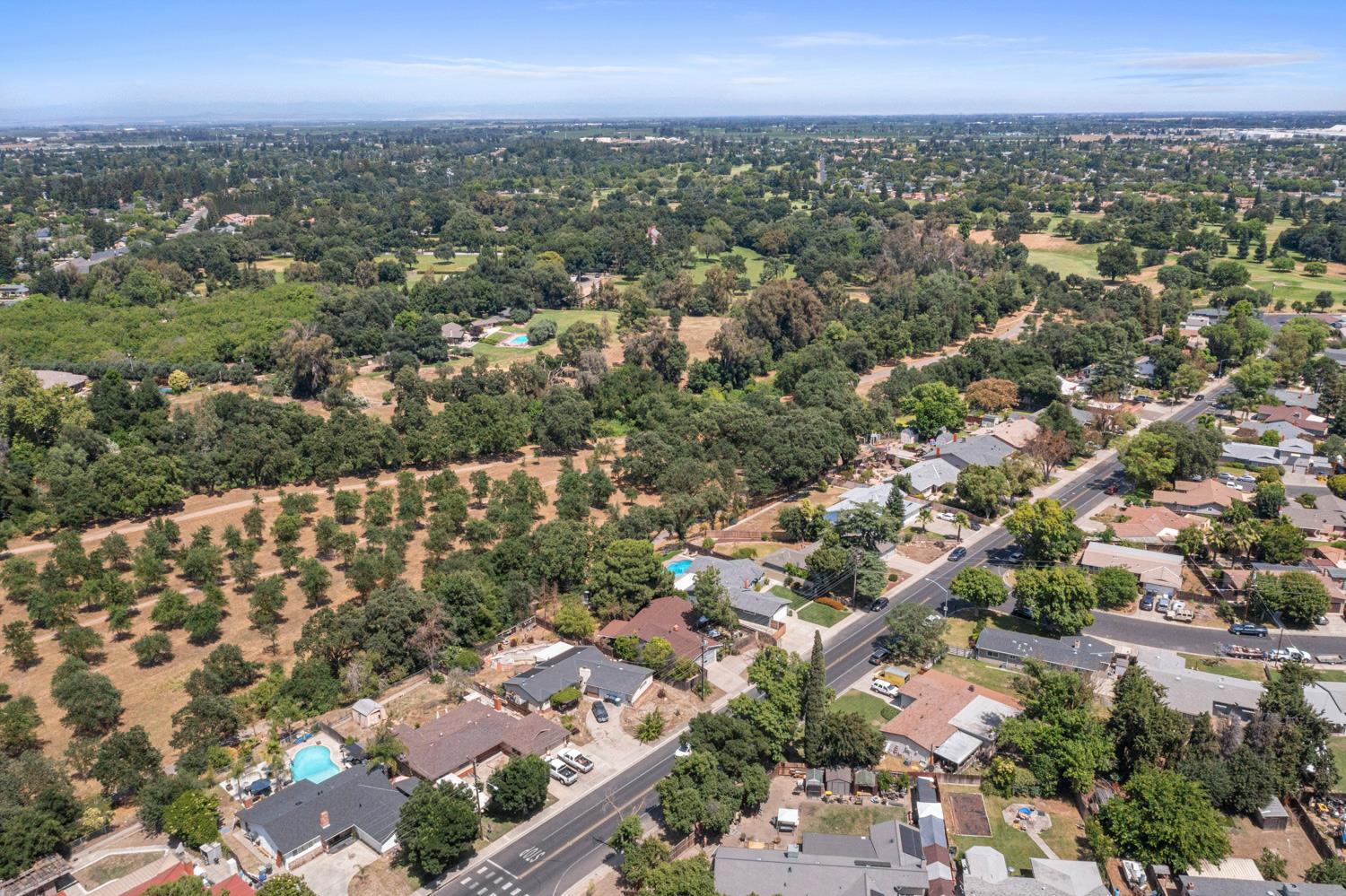 2413 Edgebrook Dr, Modesto, CA 95354