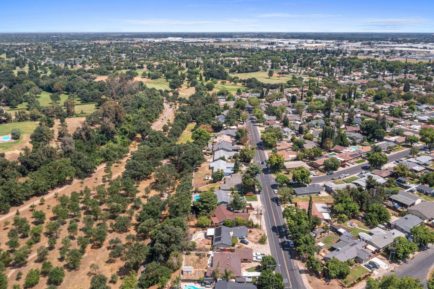 2413 Edgebrook Dr, Modesto, CA 95354