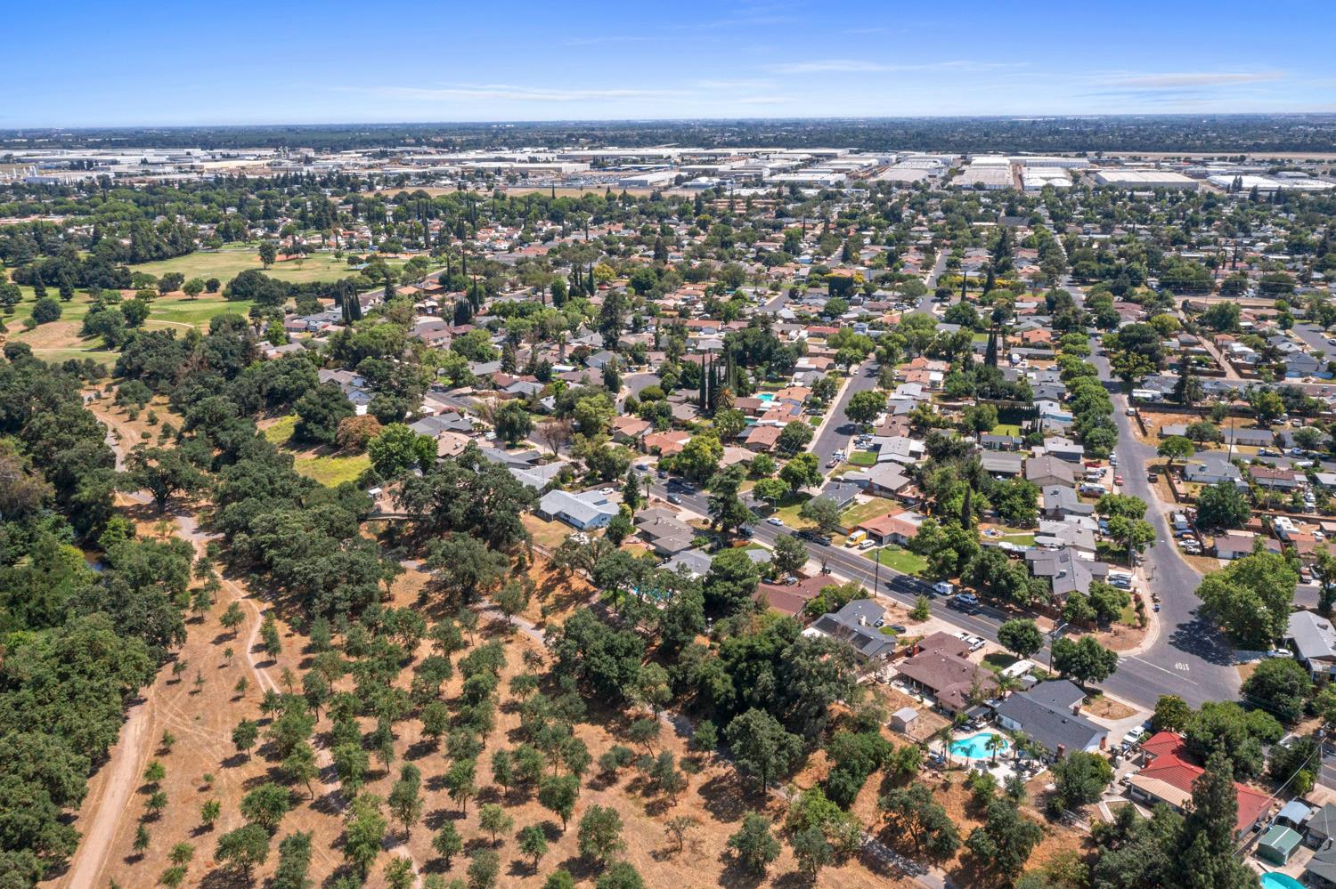 2413 Edgebrook Dr, Modesto, CA 95354