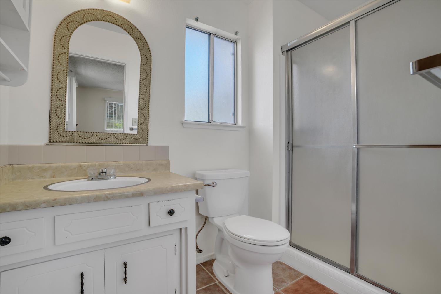 631 W Minnesota Ave, Turlock, CA 95382