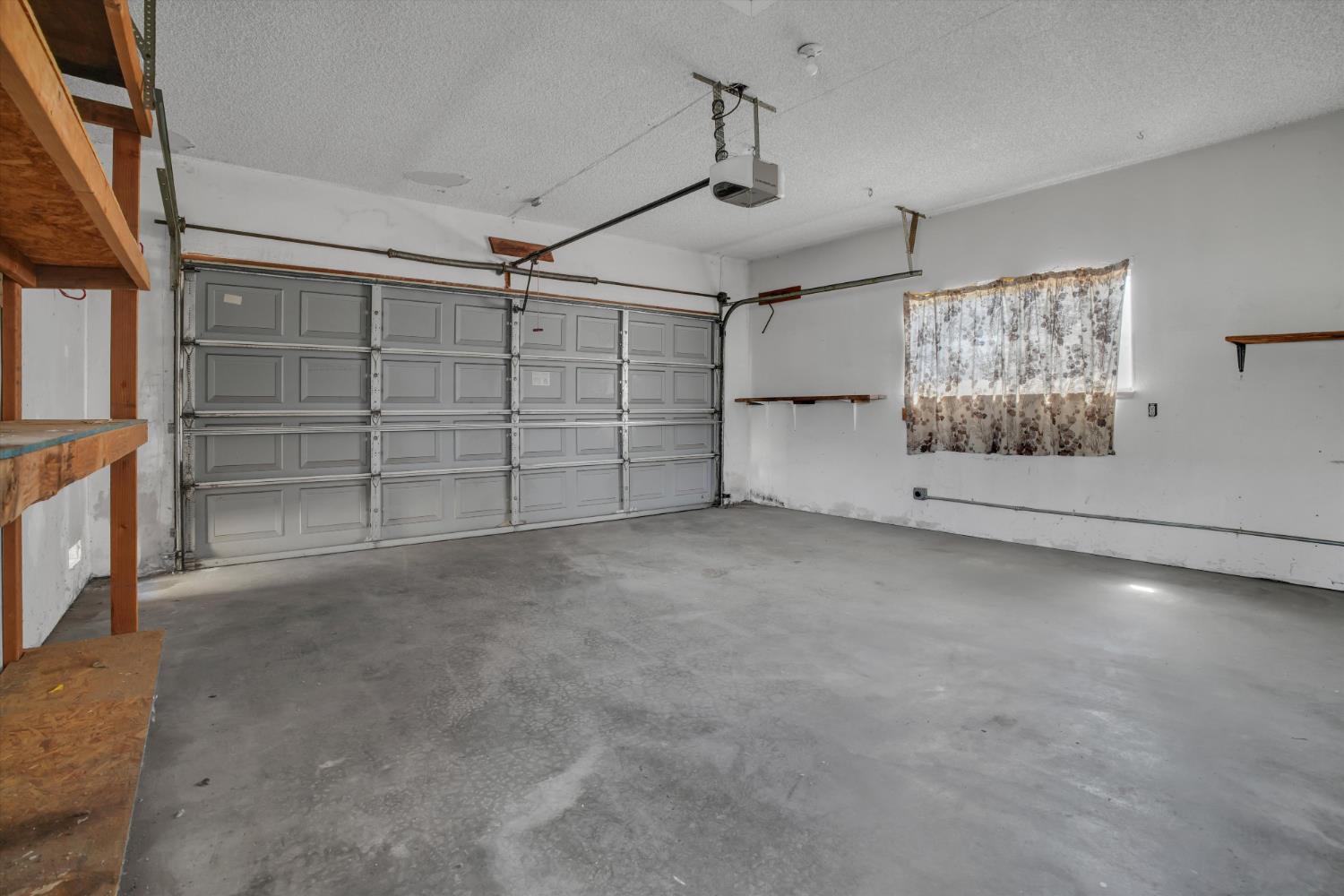 631 W Minnesota Ave, Turlock, CA 95382