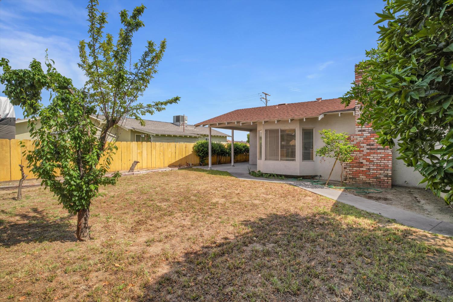 631 W Minnesota Ave, Turlock, CA 95382