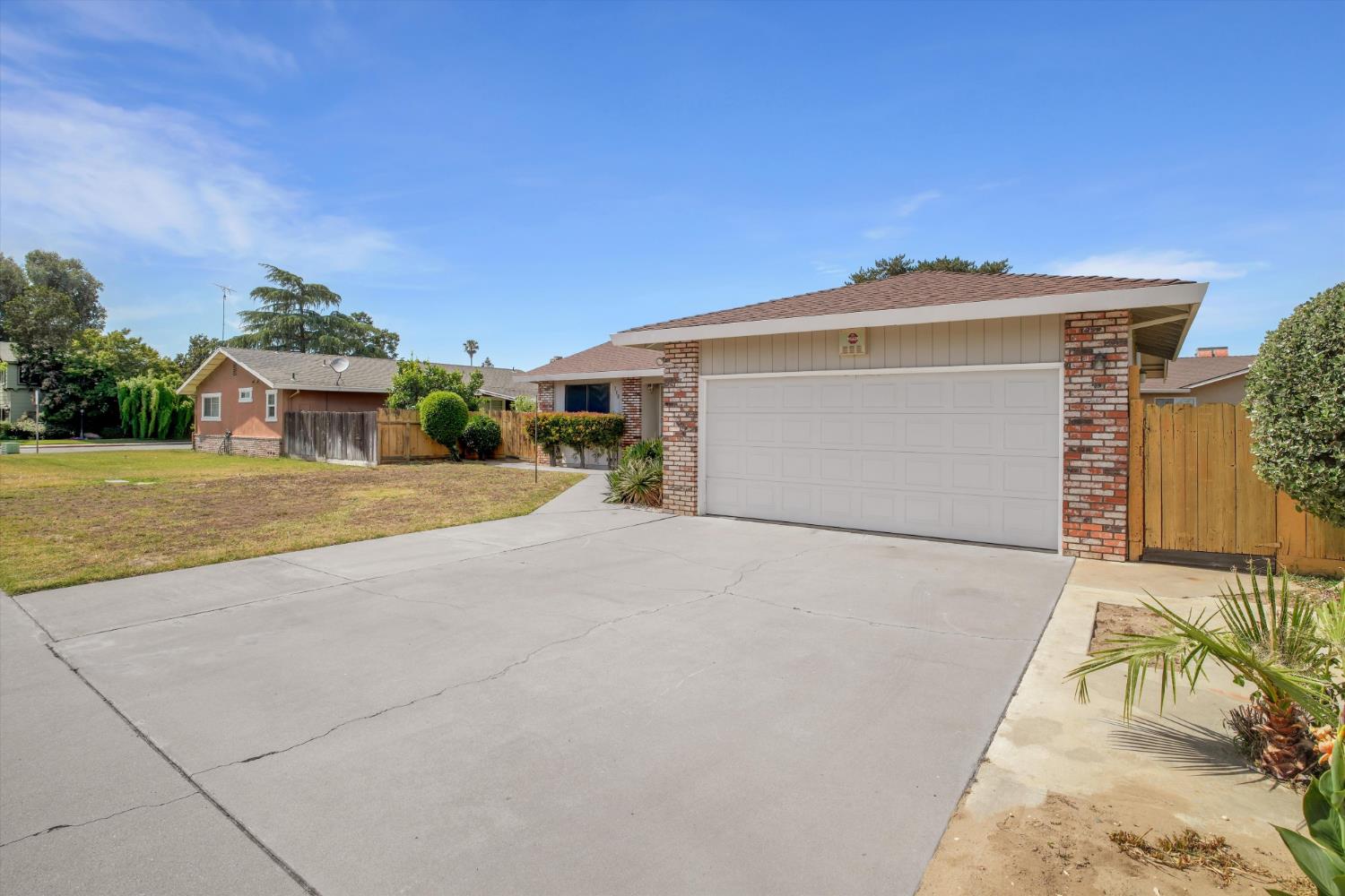 631 W Minnesota Ave, Turlock, CA 95382