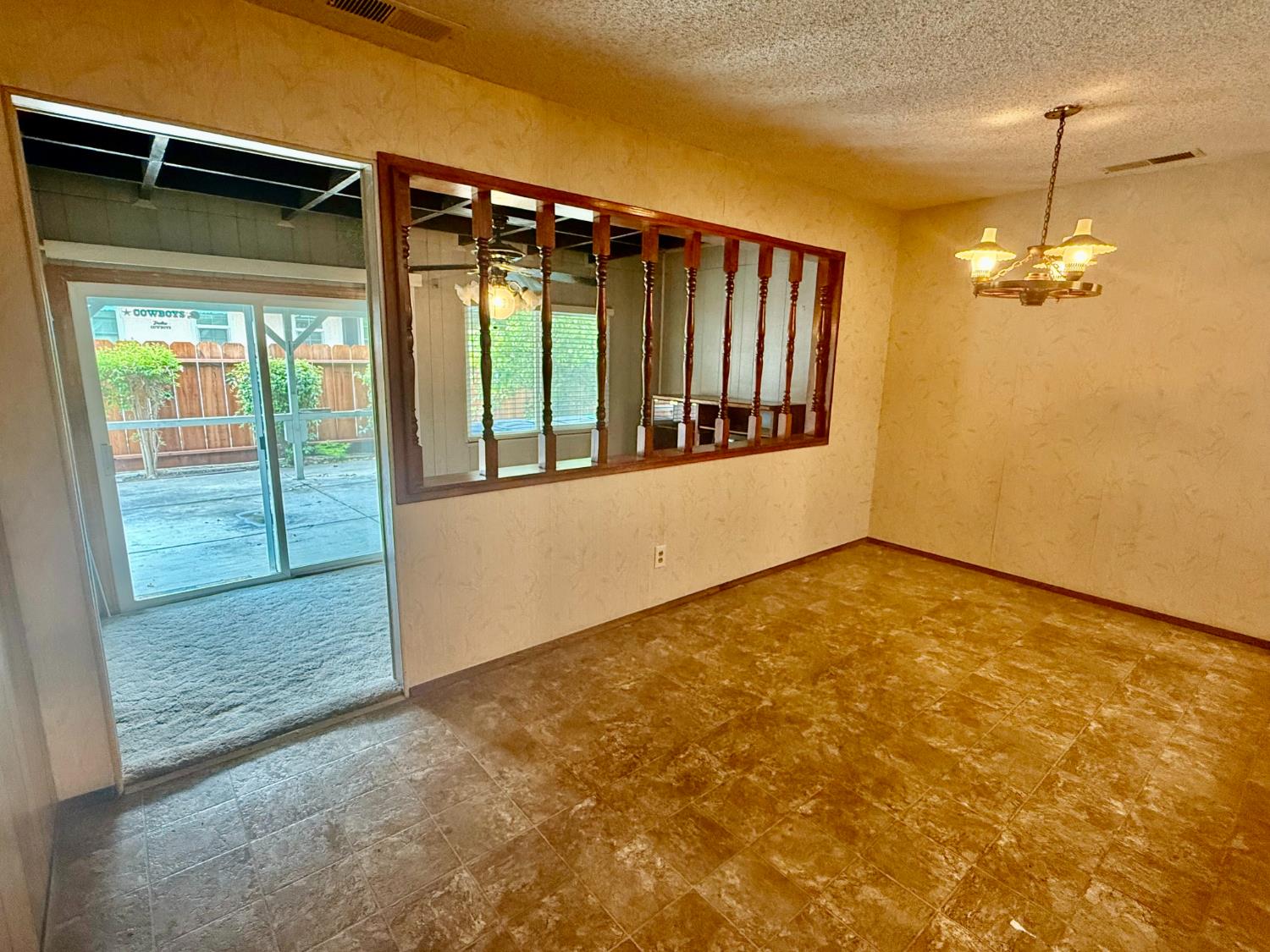 835 Nevada Ave, Los Banos, CA 93635