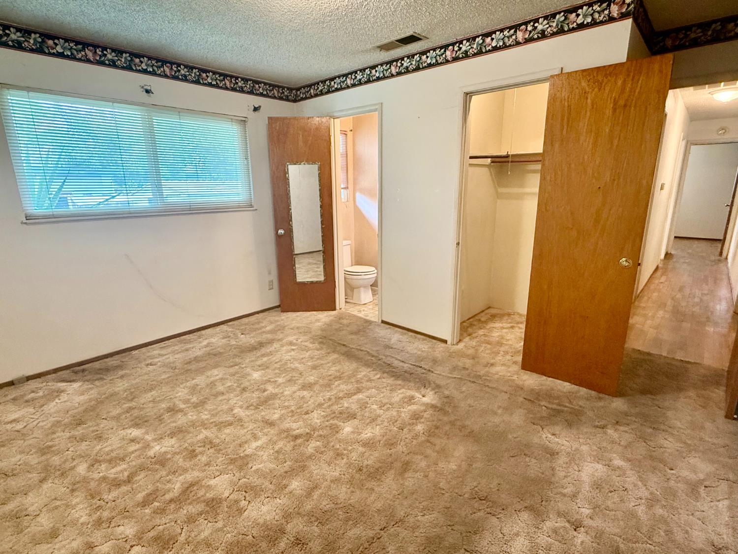 835 Nevada Ave, Los Banos, CA 93635
