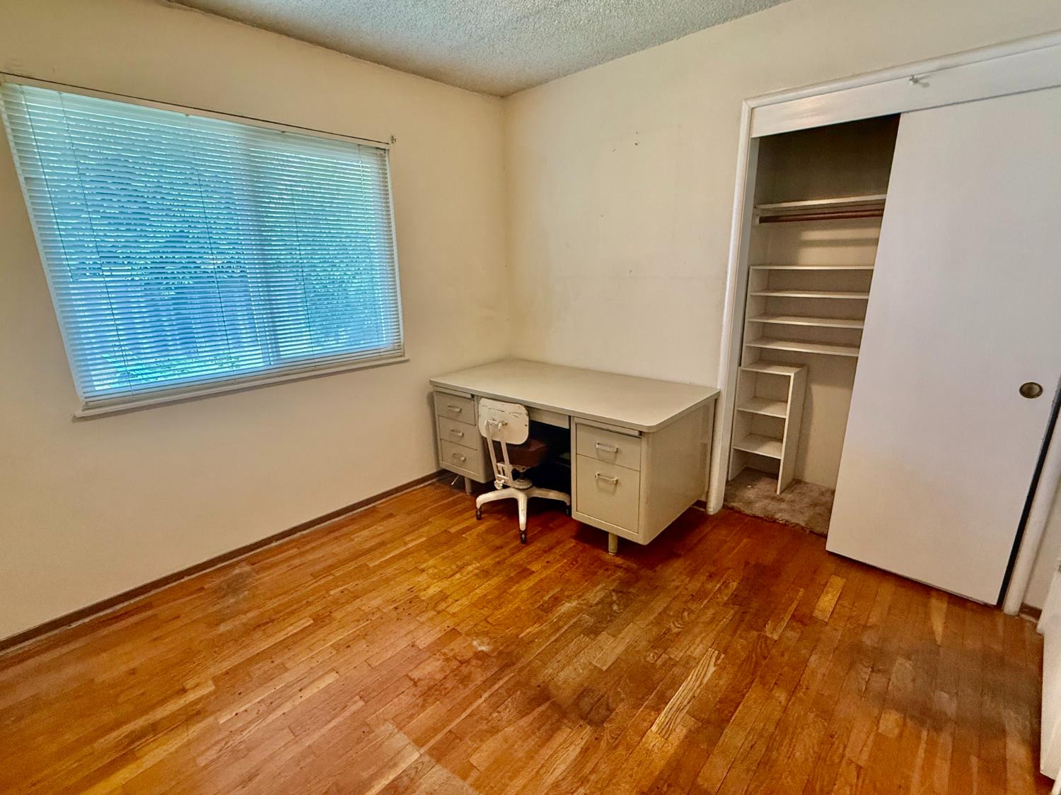 835 Nevada Ave, Los Banos, CA 93635