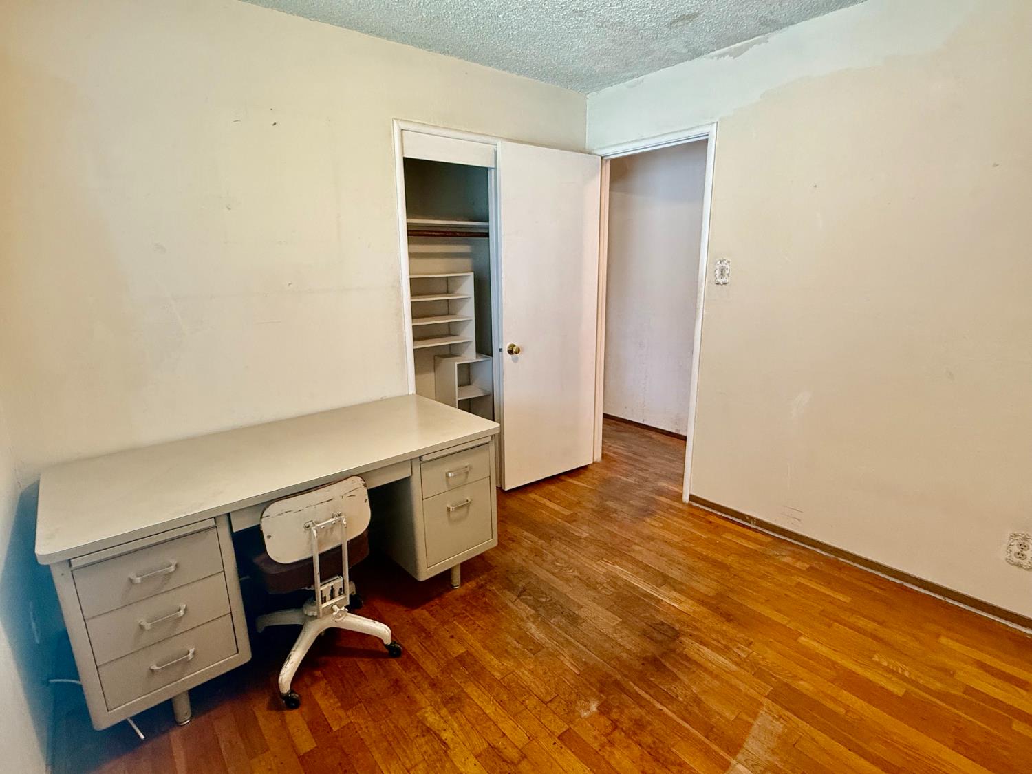 835 Nevada Ave, Los Banos, CA 93635