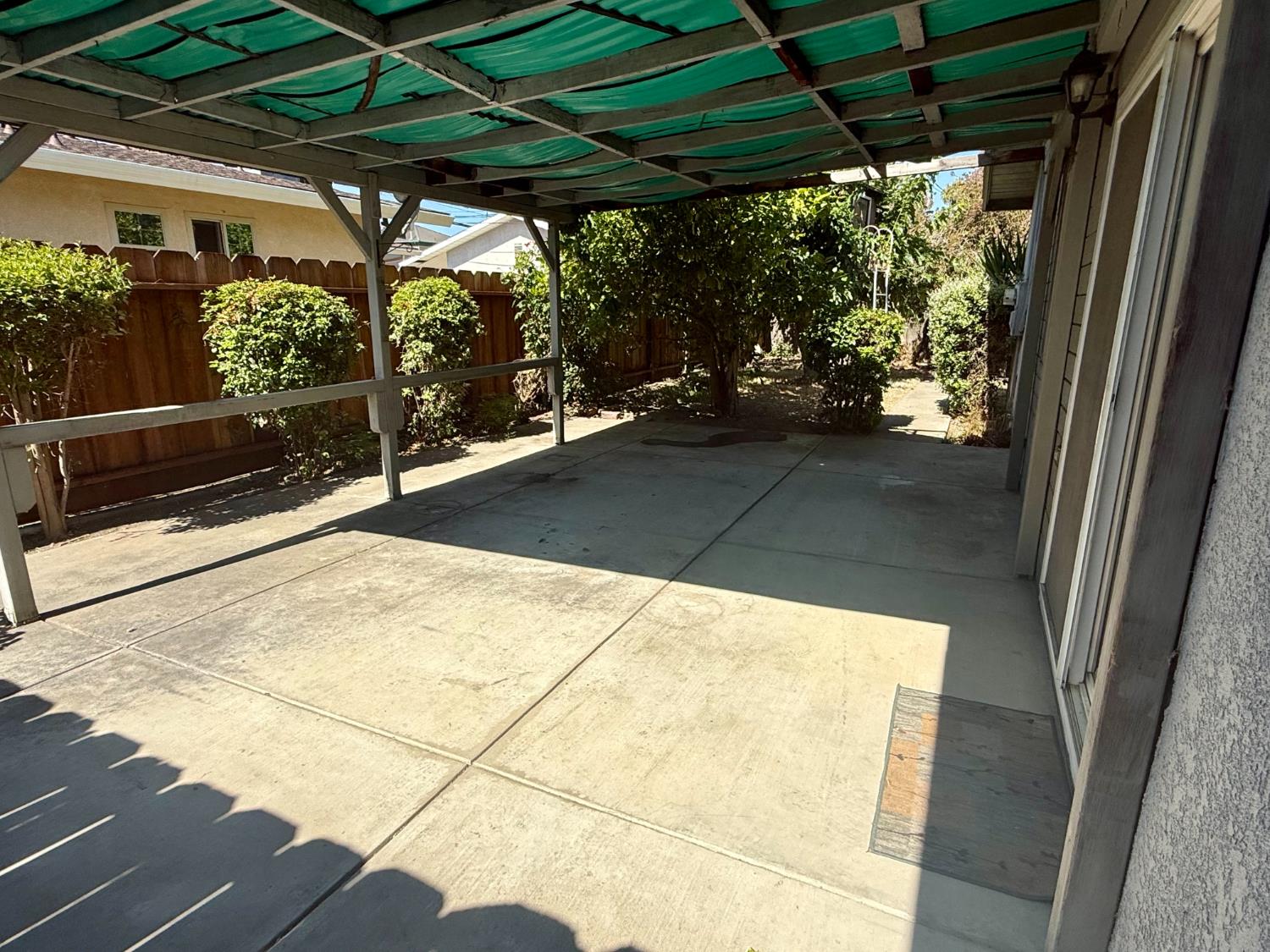 835 Nevada Ave, Los Banos, CA 93635